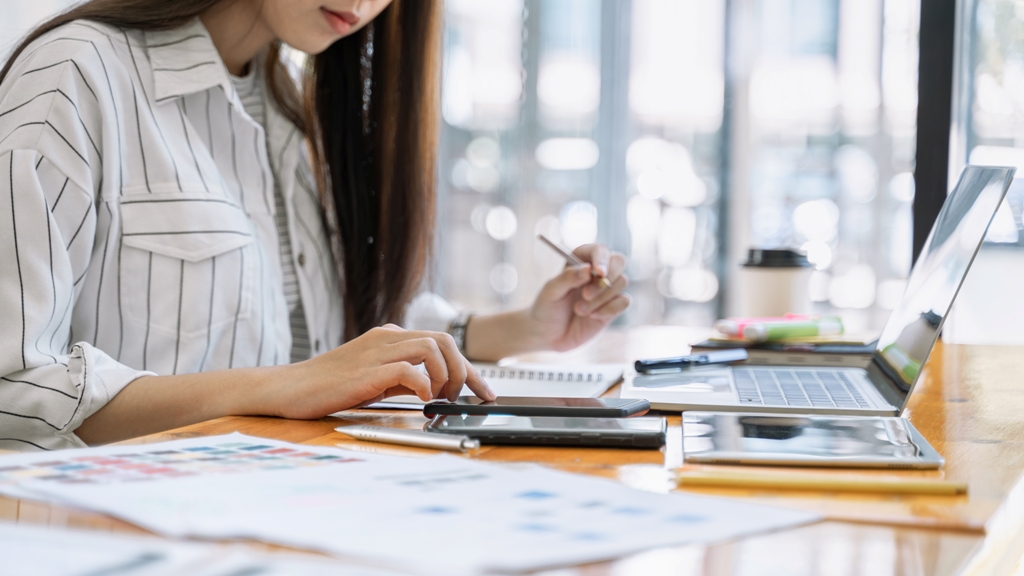 有關Google關鍵字廣告,商家與潛在客的3面向分析